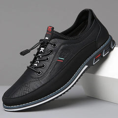 Thijs | Stijlvolle Oxford herenschoenen met veters in de kleur Zwart voor heren in Smart-casual stijl ideaal voor de lente.