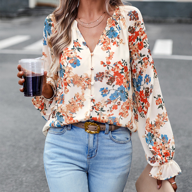 Yra | Zomer Bloemenprint Blouse in de kleur Beige voor in stijl ideaal voor de lente.