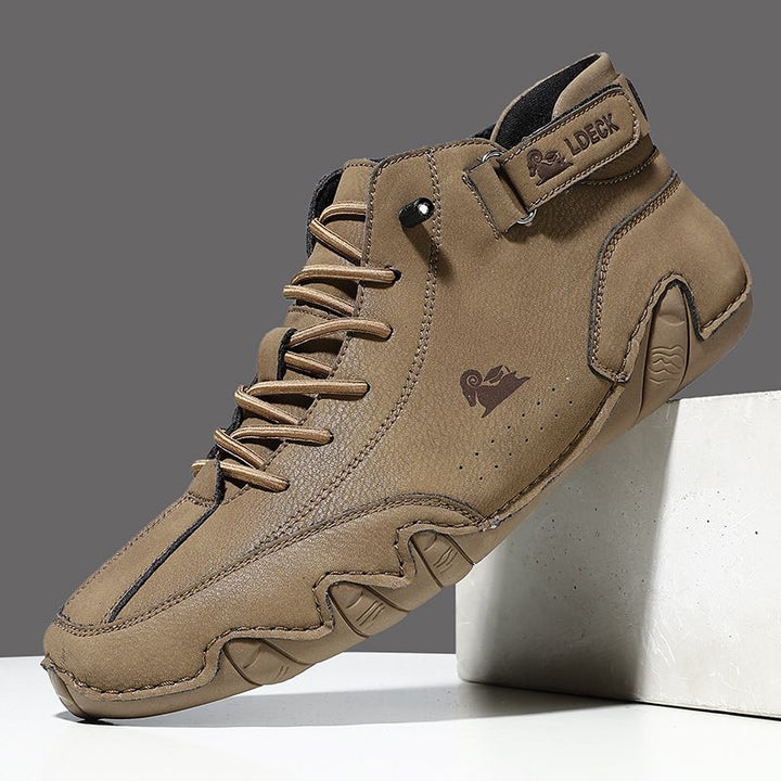 Decks | Ultra-comfortabele antislip blotevoetschoen van echt leer (Unisex) in de kleur Bruin voor dames in stijl geschikt voor alle seizoenen.